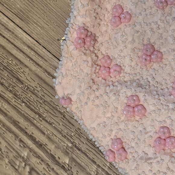 Vintage beaded pink and white floral clutch - Picture 7 of 7